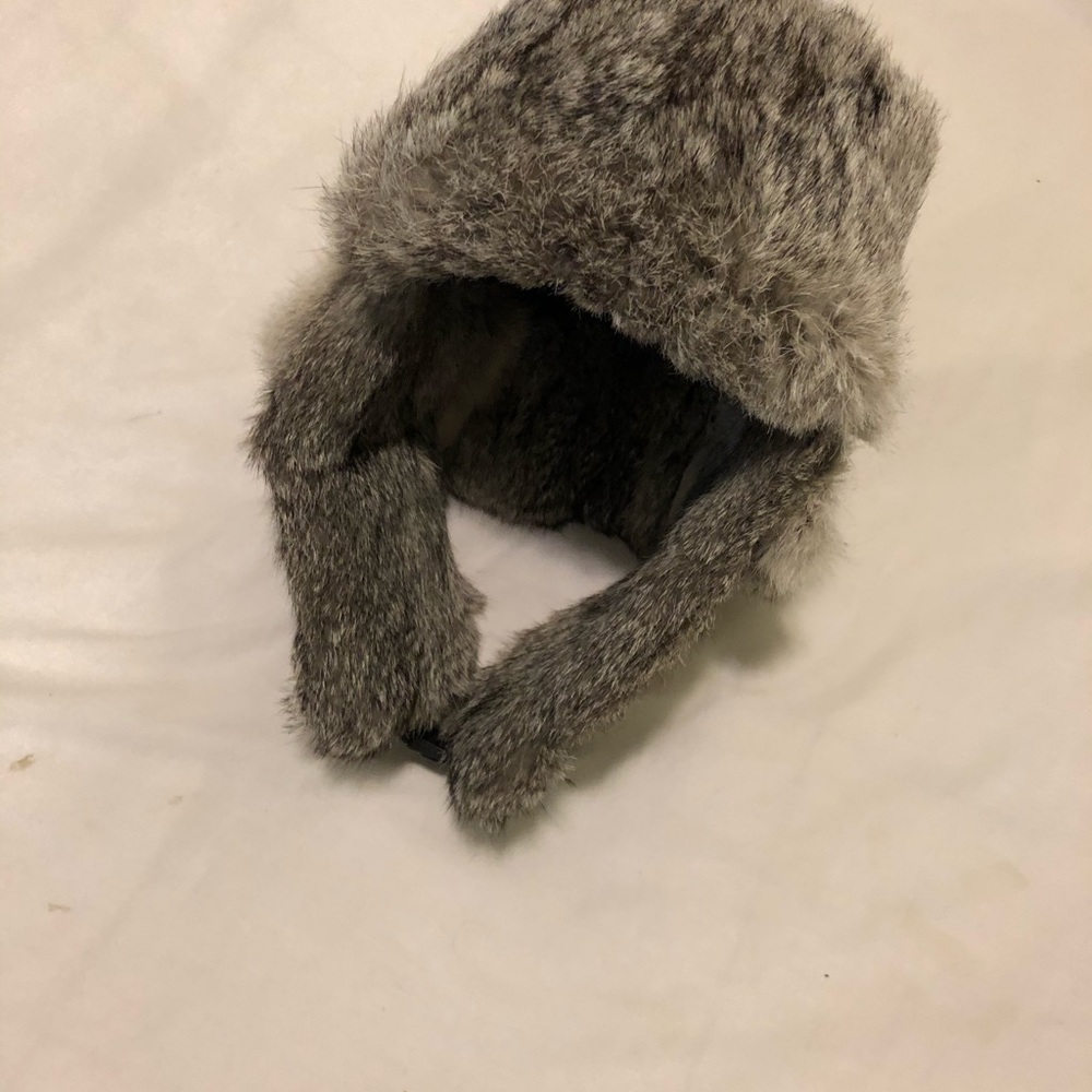 Castle racing fur hat